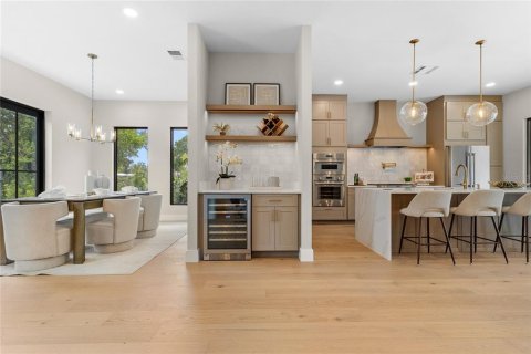 Villa ou maison à vendre à Orlando, Floride: 5 chambres, 311.97 m2 № 2150324 - photo 7