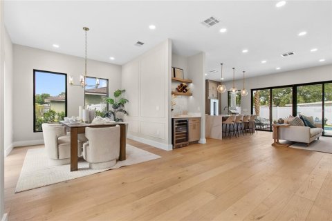 Villa ou maison à vendre à Orlando, Floride: 5 chambres, 311.97 m2 № 2150324 - photo 12