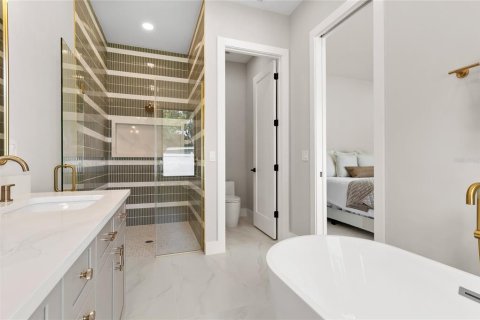 Villa ou maison à vendre à Orlando, Floride: 5 chambres, 311.97 m2 № 2150324 - photo 20