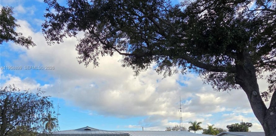 Casa en Plantation, Florida 4 dormitorios, 195.65 m2 № 2023731