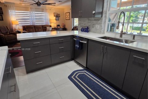 Casa en venta en Plantation, Florida, 4 dormitorios, 195.65 m2 № 2023731 - foto 11