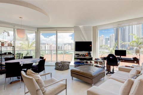 Copropriété à vendre à Sunny Isles Beach, Floride: 3 chambres, 134.43 m2 № 1962484 - photo 17