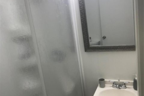 Appartement à louer à Miami, Floride: 1 chambre, 74.32 m2 № 2400602 - photo 4