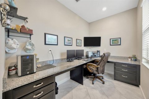 House in Riverview, Florida 5 bedrooms, 311.13 sq.m. № 2167074 - photo 24