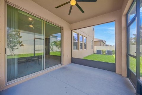 House in Riverview, Florida 5 bedrooms, 311.13 sq.m. № 2167074 - photo 28