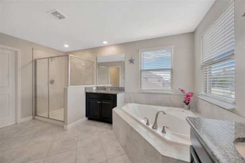 House in Riverview, Florida 5 bedrooms, 311.13 sq.m. № 2167074 - photo 17