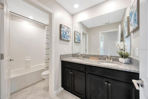 House in Riverview, Florida 5 bedrooms, 311.13 sq.m. № 2167074 - photo 21