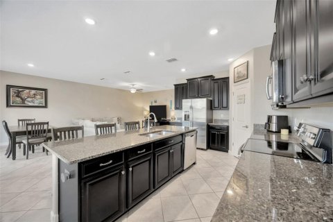 House in Riverview, Florida 5 bedrooms, 311.13 sq.m. № 2167074 - photo 9