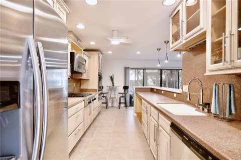 Condo in Rockledge, Florida, 2 bedrooms  № 1841879 - photo 11