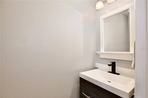 Condo in Rockledge, Florida, 2 bedrooms  № 1841879 - photo 15