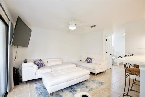 Condo in Rockledge, Florida, 2 bedrooms  № 1841879 - photo 12