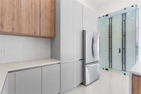 Купить виллу или дом в Кейп-Корал, Флорида 6 комнат, 224.36м2, № 2216089 - фото 16