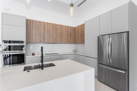 Купить виллу или дом в Кейп-Корал, Флорида 6 комнат, 224.36м2, № 2216089 - фото 17