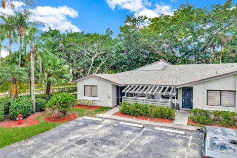 Villa ou maison à louer à Weston, Floride: 3 chambres, 117.8 m2 № 2000171 - photo 20