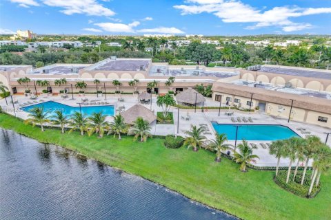 Villa ou maison à louer à Weston, Floride: 3 chambres, 117.8 m2 № 2000171 - photo 3