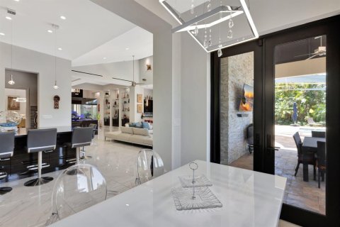 Villa ou maison à vendre à Palm Beach Gardens, Floride: 4 chambres, 468.13 m2 № 2274305 - photo 17