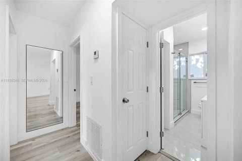 Villa ou maison à vendre à Miami, Floride: 3 chambres, 131.74 m2 № 1995879 - photo 26