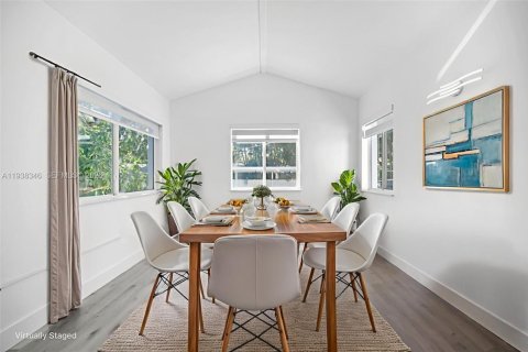 Villa ou maison à vendre à Miami, Floride: 3 chambres, 131.74 m2 № 1995879 - photo 23