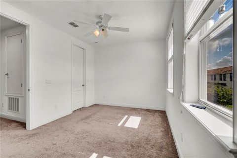 Adosado en alquiler en Orlando, Florida, 2 dormitorios, 125.05 m2 № 1831326 - foto 13