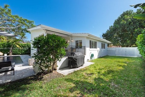 Купить виллу или дом в Корал-Гейблс, Флорида 3 спальни, 205.87м2, № 2049129 - фото 28