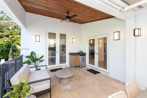 Купить виллу или дом в Корал-Гейблс, Флорида 3 спальни, 205.87м2, № 2049129 - фото 24