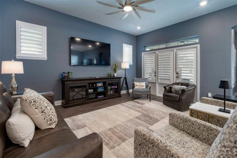 House in Winter Garden, Florida 4 bedrooms, 209.96 sq.m. № 1685072 - photo 7