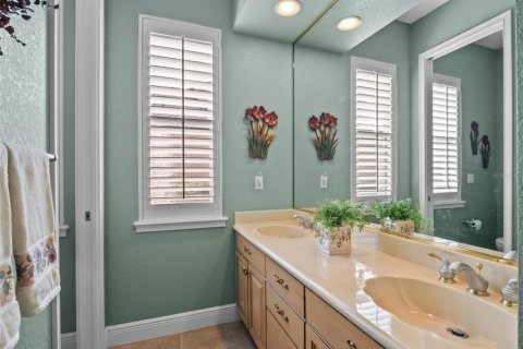 House in Orlando, Florida 4 bedrooms, 331.75 sq.m. № 1827795 - photo 27