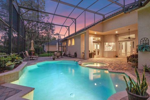 House in Orlando, Florida 4 bedrooms, 331.75 sq.m. № 1827795 - photo 2