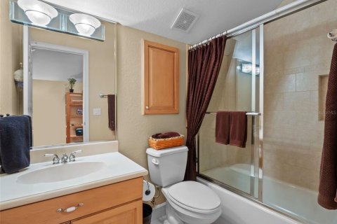 House in Orlando, Florida 4 bedrooms, 331.75 sq.m. № 1827795 - photo 25