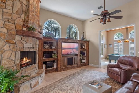 House in Orlando, Florida 4 bedrooms, 331.75 sq.m. № 1827795 - photo 14