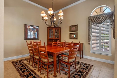 House in Orlando, Florida 4 bedrooms, 331.75 sq.m. № 1827795 - photo 7
