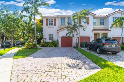 Townhouse in Homestead, Florida 3 bedrooms, 140.1 sq.m. № 1830321 - photo 1