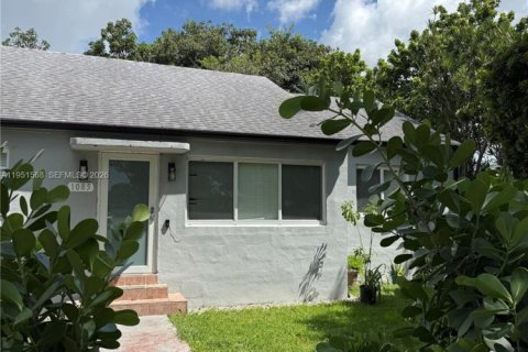 Villa ou maison à Miami, Floride 3 chambres, 126.16 m2 № 2009458