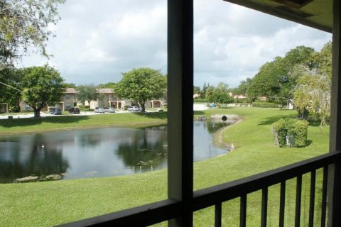 Copropriété à vendre à Boca Raton, Floride: 2 chambres, 88.26 m2 № 2177775 - photo 4