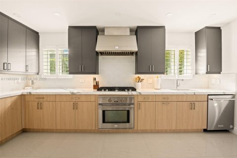 Купить виллу или дом в Майами-Бич, Флорида 5 спален, № 2049177 - фото 8