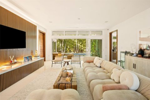 Купить виллу или дом в Майами-Бич, Флорида 5 спален, № 2049177 - фото 25