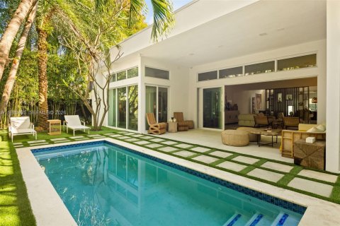 Купить виллу или дом в Майами-Бич, Флорида 5 спален, № 2049177 - фото 27