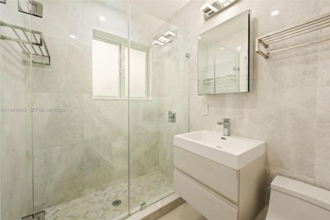 Купить виллу или дом в Майами-Бич, Флорида 5 спален, № 2049177 - фото 21