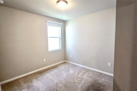 House in Winter Haven, Florida 3 bedrooms, 139.91 sq.m. № 2106817 - photo 23