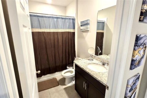 House in Winter Haven, Florida 3 bedrooms, 139.91 sq.m. № 2106817 - photo 20