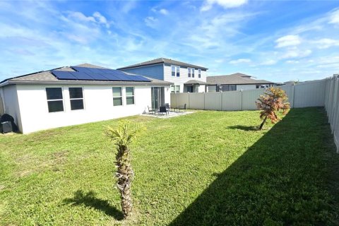 House in Winter Haven, Florida 3 bedrooms, 139.91 sq.m. № 2106817 - photo 29