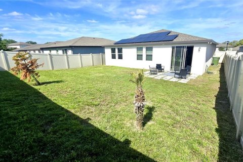 House in Winter Haven, Florida 3 bedrooms, 139.91 sq.m. № 2106817 - photo 30