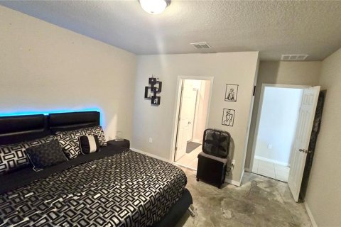 House in Winter Haven, Florida 3 bedrooms, 139.91 sq.m. № 2106817 - photo 17