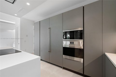 Villa ou maison à vendre à Doral, Floride: 5 chambres, 377.83 m2 № 1944018 - photo 4