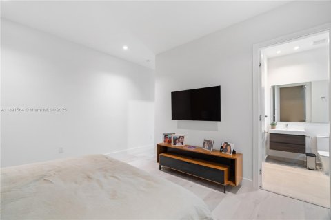 Villa ou maison à vendre à Doral, Floride: 5 chambres, 377.83 m2 № 1944018 - photo 29
