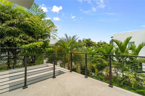 Villa ou maison à vendre à Doral, Floride: 5 chambres, 377.83 m2 № 1944018 - photo 26