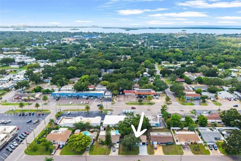 House in Dunedin, Florida 3 bedrooms, 90.58 sq.m. № 2344856 - photo 25