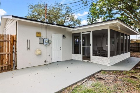 House in Dunedin, Florida 3 bedrooms, 90.58 sq.m. № 2344856 - photo 24