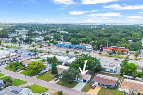 House in Dunedin, Florida 3 bedrooms, 90.58 sq.m. № 2344856 - photo 26