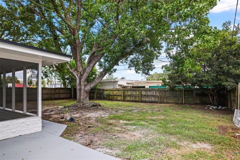 House in Dunedin, Florida 3 bedrooms, 90.58 sq.m. № 2344856 - photo 30